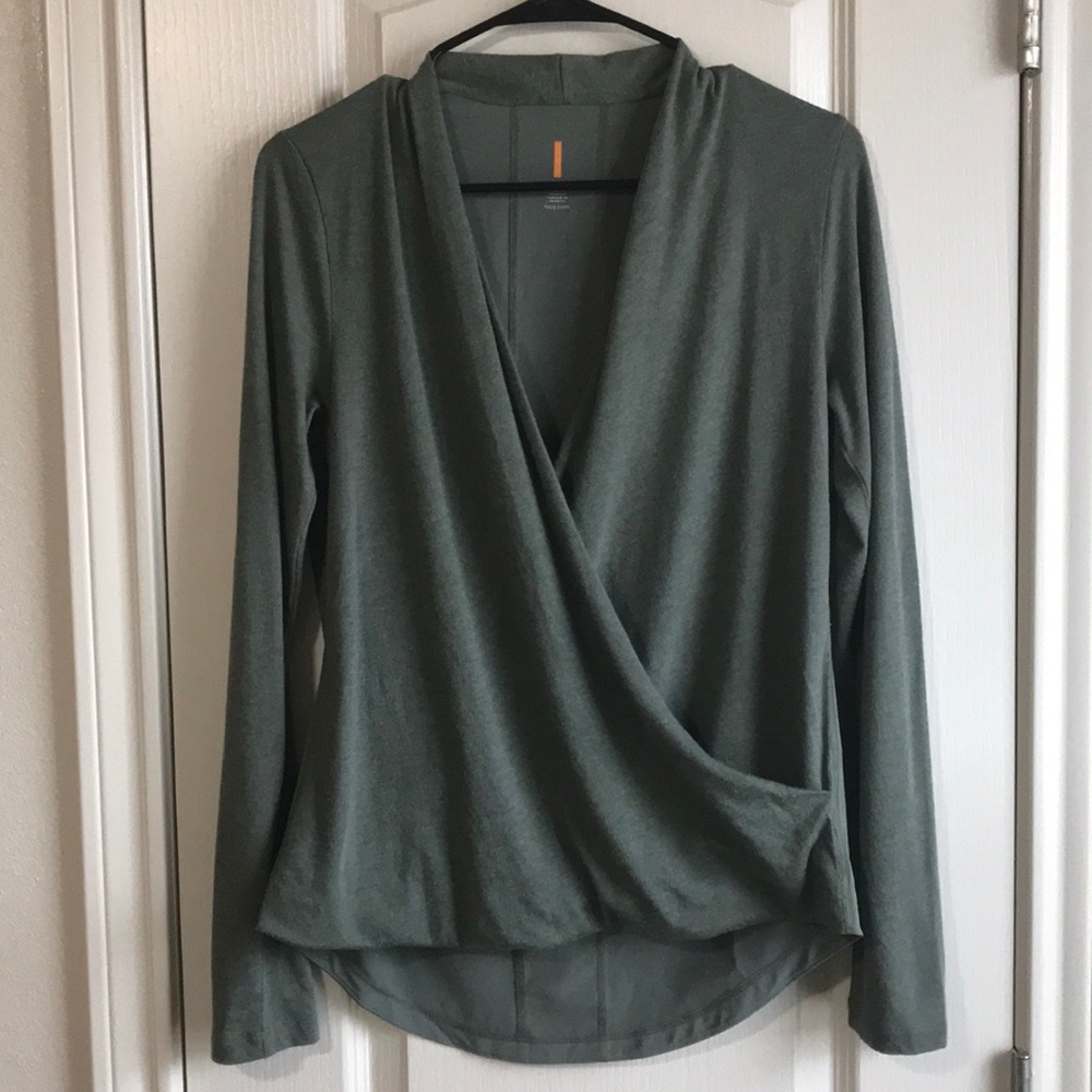 Lucy Athleisure Flattering Top